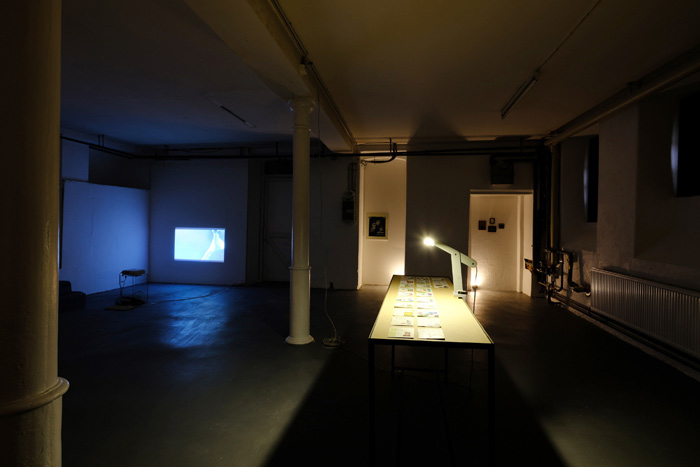 Input Output, Schwarz